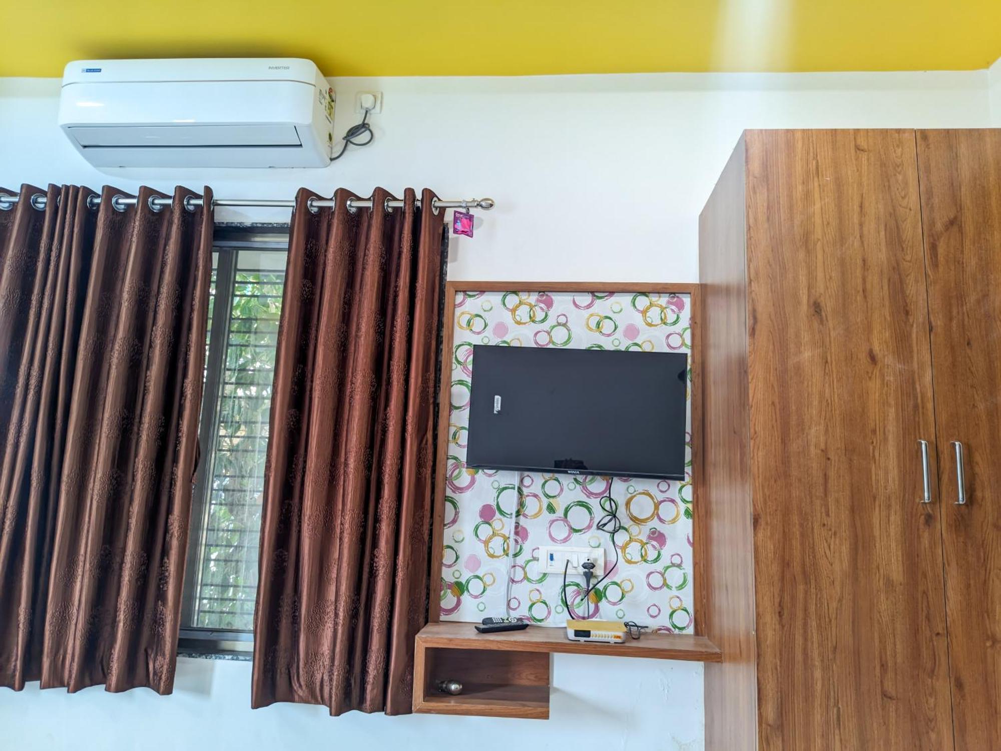 Samrat Homestay Garudeshwar Extérieur photo