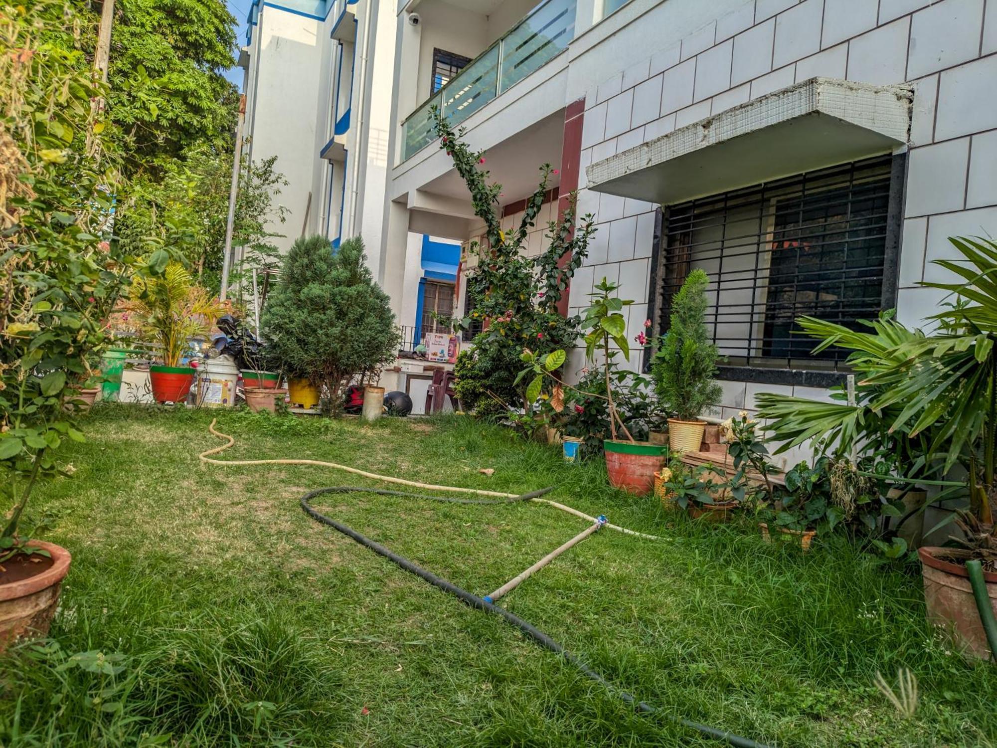Samrat Homestay Garudeshwar Extérieur photo